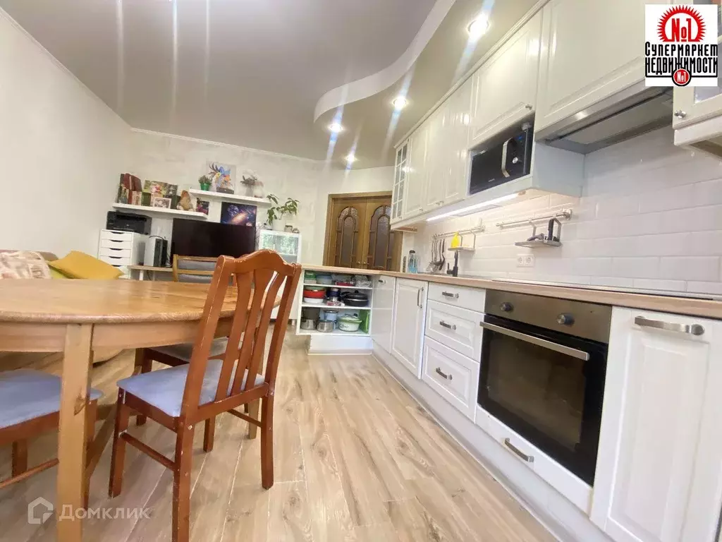 Продаётся 2-к квартира, 70 м - Фото 0