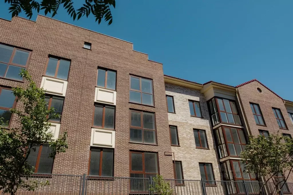 2-к кв. Воронежская область, Борисоглебск Сенная ул., 76 (61.4 м) - Фото 2