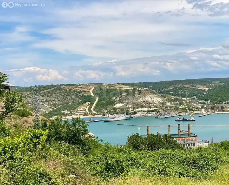 Участок в Севастополь, дачный потребительский кооператив Горный (7 м) - Фото 0