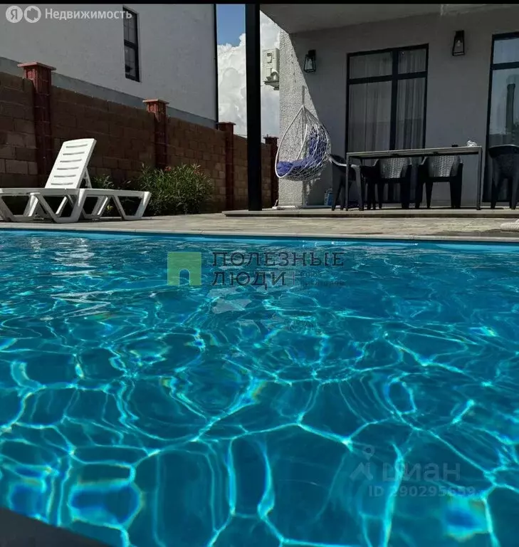 Дом в Заозёрное, Севастопольская улица, 83Г (120 м) - Фото 1