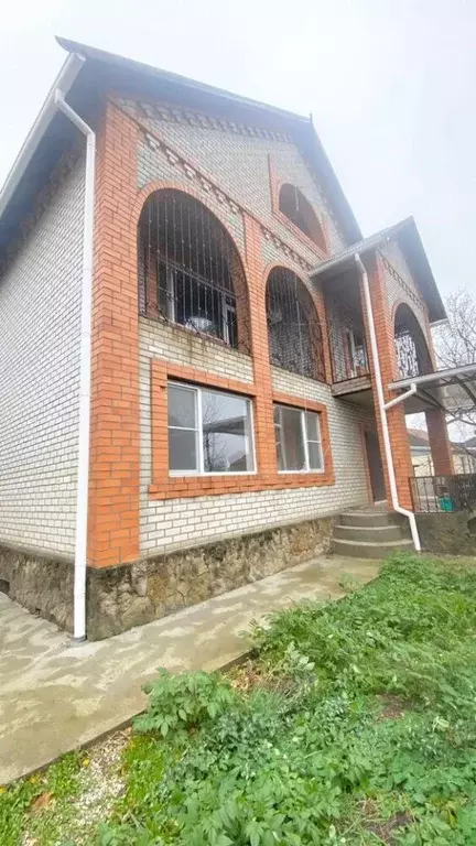 Дом в Краснодарский край, Крымск Адагумская ул. (420 м) - Фото 1