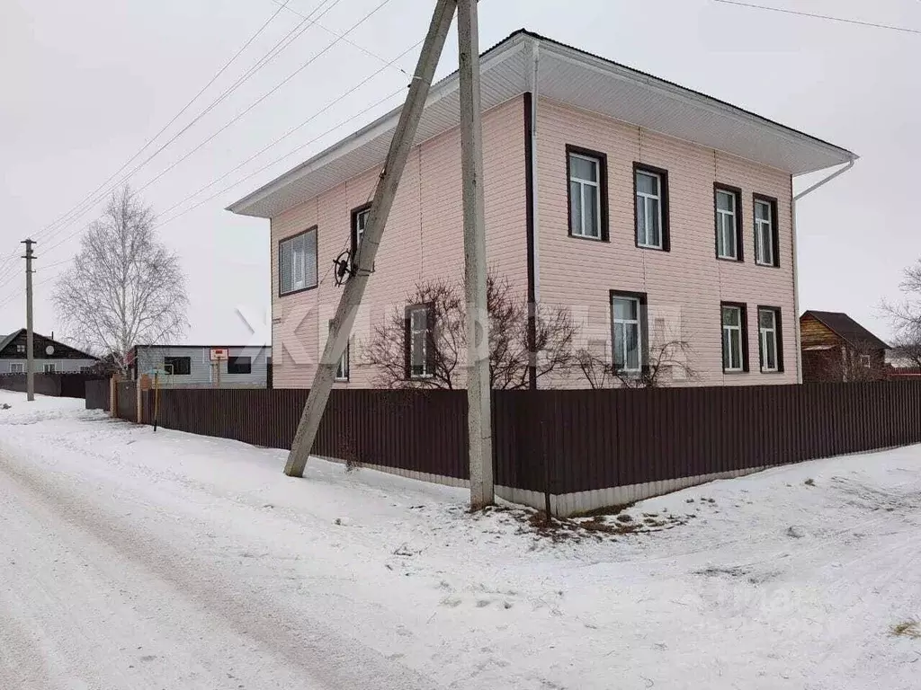 Дом в Новосибирская область, Ордынское рп ул. Мичурина (175 м) - Фото 0