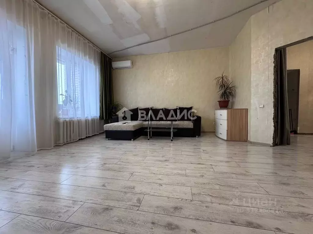 3-к кв. Саратовская область, Балаково ул. Академика Жук, 10 (102.0 м) - Фото 1
