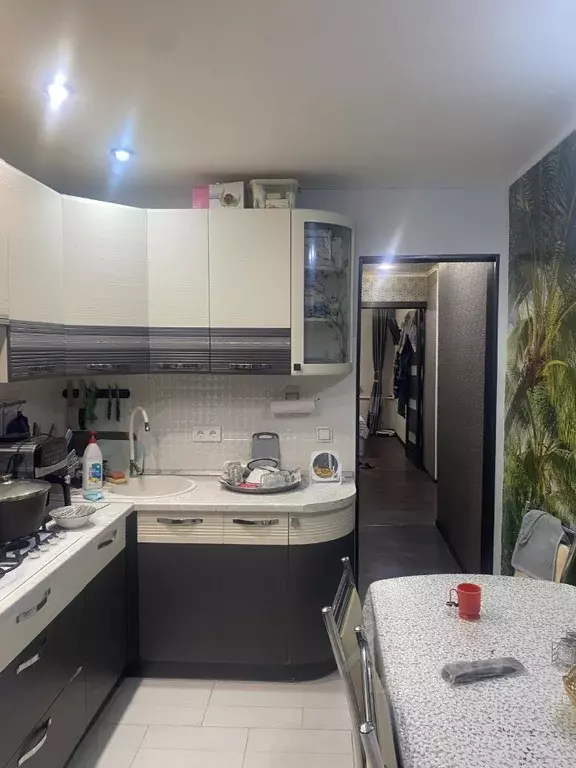 3-к кв. Башкортостан, Ишимбай ул. Чкалова, 24 (60.0 м) - Фото 0