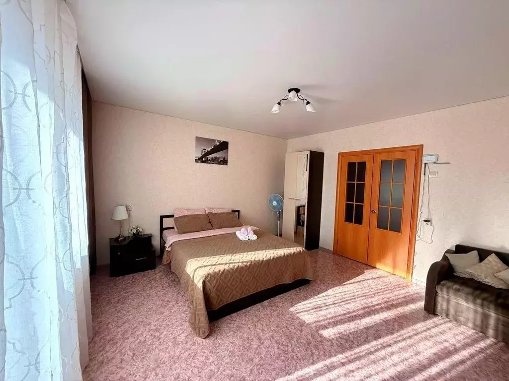 1-к кв. Челябинская область, Челябинск просп. Победы, 342А (42.0 м) - Фото 1