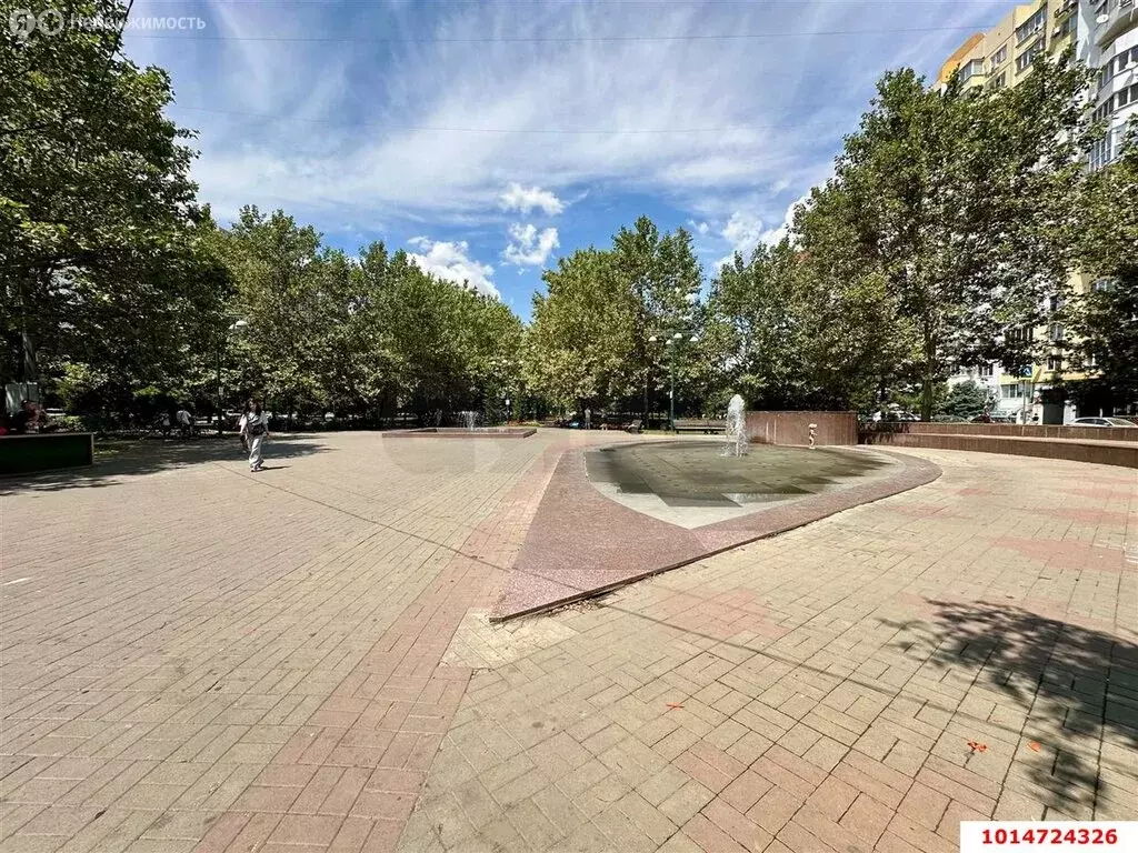2-комнатная квартира: Краснодар, микрорайон Юбилейный, проспект ... - Фото 0