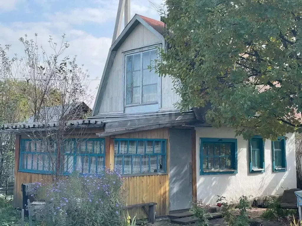 Дом в Кемеровская область, Новокузнецк ул. Средняя, 4 (25 м) - Фото 0