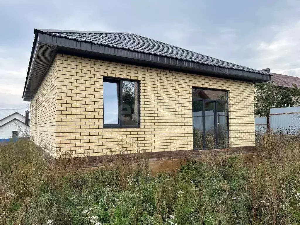 Дом в Башкортостан, Уфа городской округ, с. Нагаево, 5-й кв-л  (8 м) - Фото 1