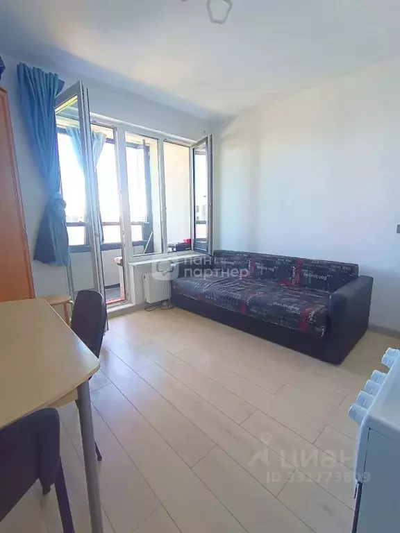 Студия Санкт-Петербург бул. Головнина, 4 (19.8 м) - Фото 1