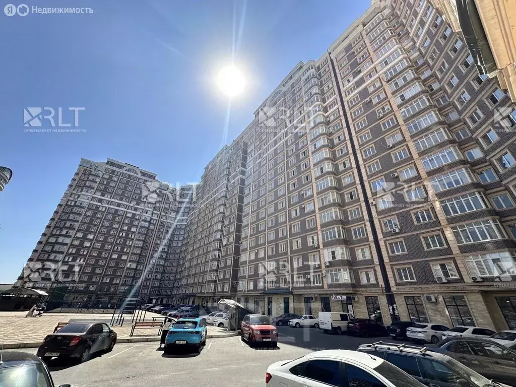 2-комнатная квартира: Махачкала, улица Даниялова, 101 (68 м) - Фото 0