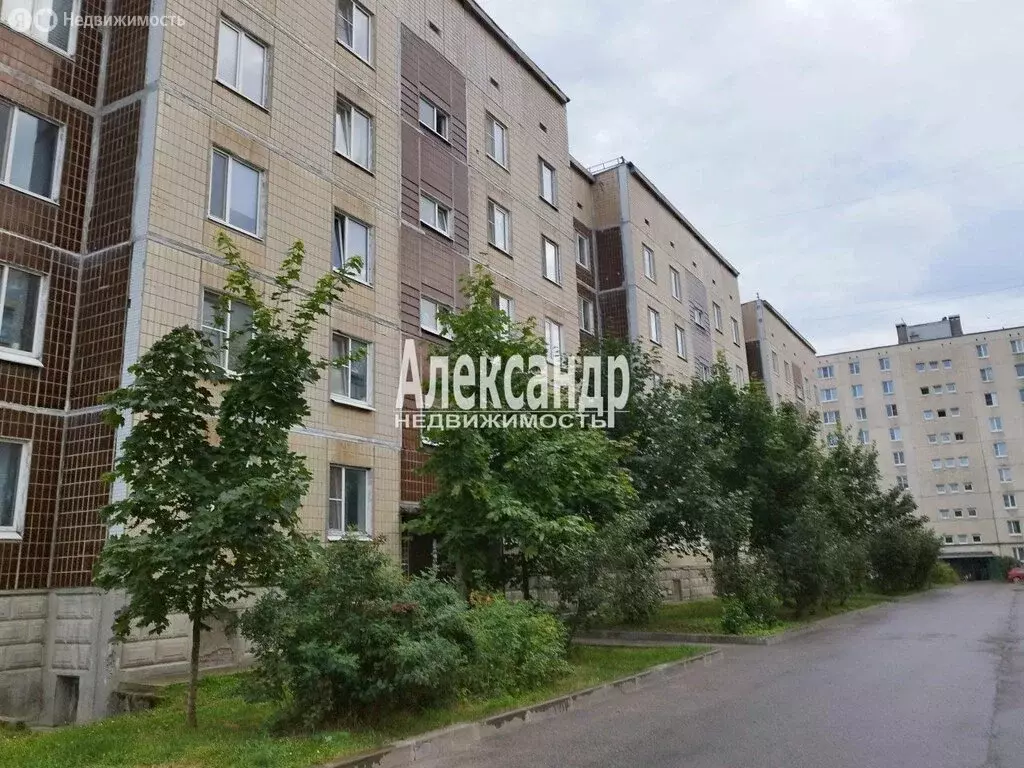 3-комнатная квартира: Светогорск, улица Льва Толстого, 6 (73.9 м) - Фото 1