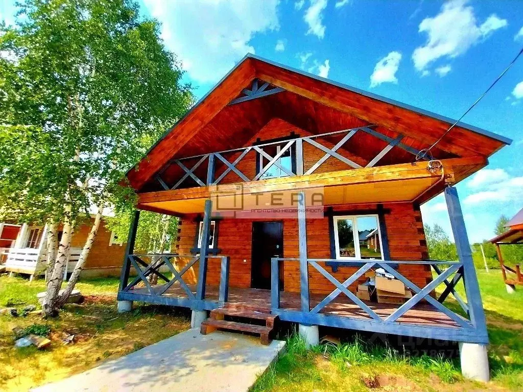 Дом в Башкортостан, Иглинский сельсовет, с. Иглино ул. ... - Фото 0