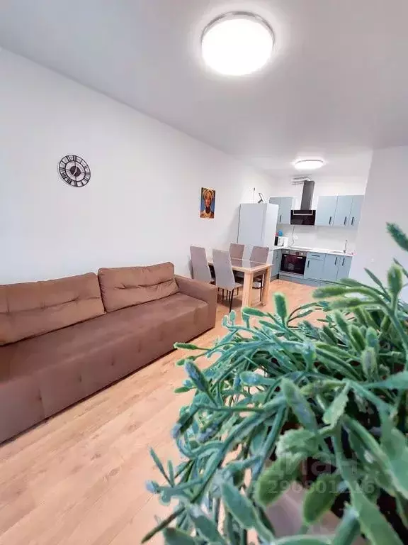 2-к кв. Тюменская область, Тюмень ул. Фармана Салманова, 16 (40.0 м) - Фото 1