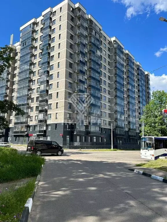 Продам торговое помещение, 65 м - Фото 1