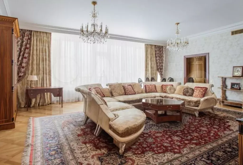 2-к. квартира, 130 м, 8/8 эт. - Фото 0