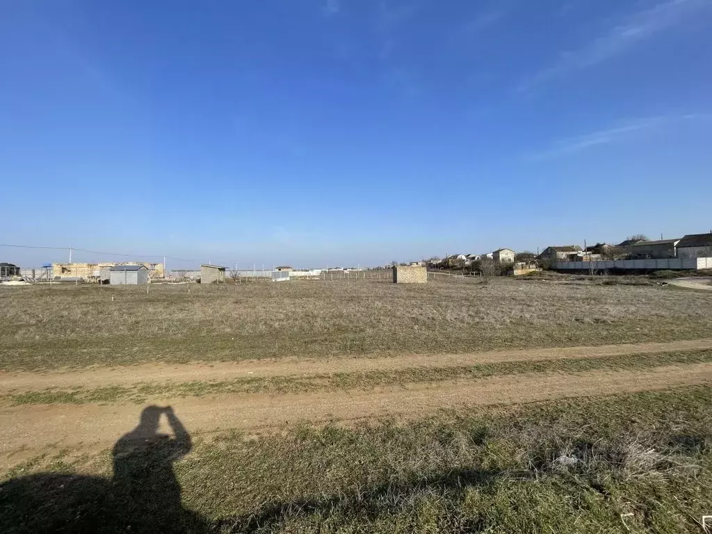 Участок в Крым, Сакский район, Суворовское с/пос, Нарцисс ОК 26 (8.0 ... - Фото 1