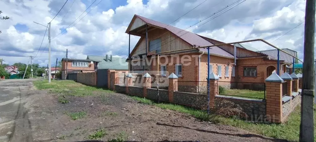 Дом в Рязанская область, Михайлов ул. Калинина (50 м) - Фото 2