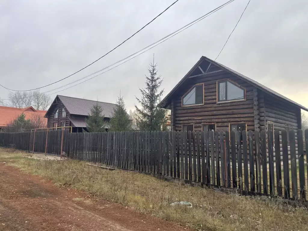 Дом в Оренбургская область, Бузулукский район, Колтубановский ... - Фото 1