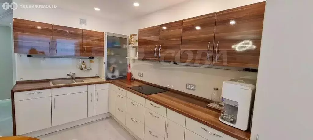 2-комнатная квартира: Тюмень, улица 50 лет Октября, 57Ак1 (80.9 м) - Фото 2