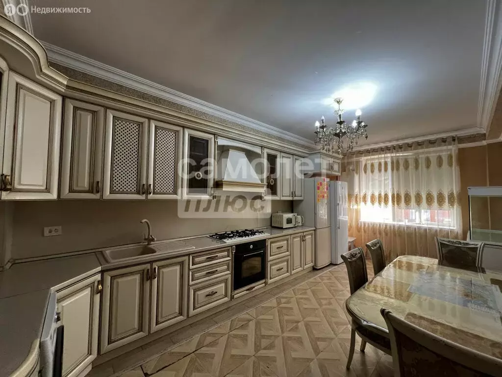 2-комнатная квартира: Махачкала, Газопроводная улица, 8к16 (92 м) - Фото 1