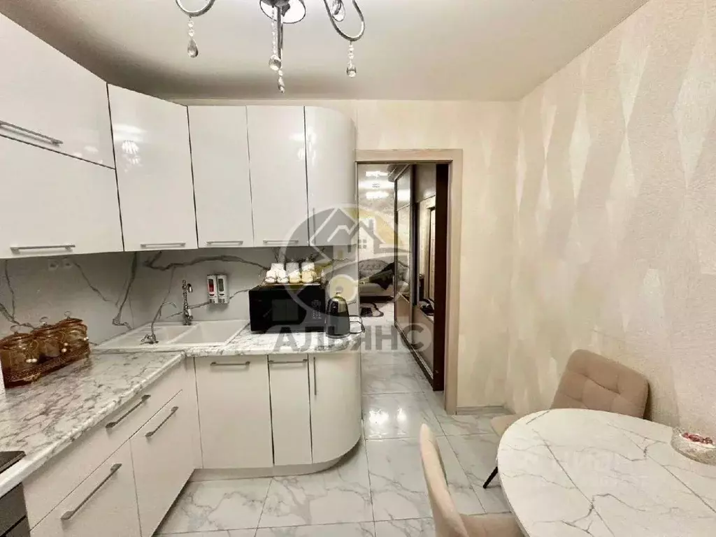 3-к кв. Ямало-Ненецкий АО, Новый Уренгой Советский мкр, 2/4 (67.0 м) - Фото 1