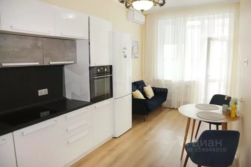 1-к кв. Тюменская область, Тюмень ул. Короленко, 12 (49.0 м) - Фото 0