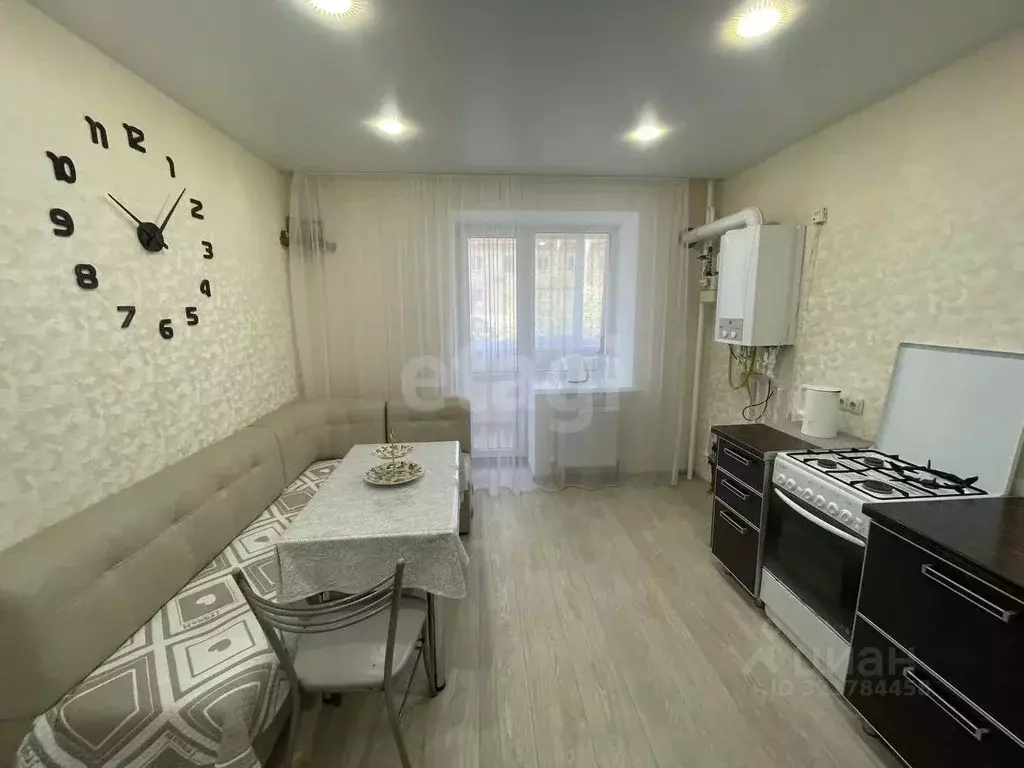 1-к кв. Чувашия, Канаш ул. Карла Маркса, 9Б (39.3 м) - Фото 0