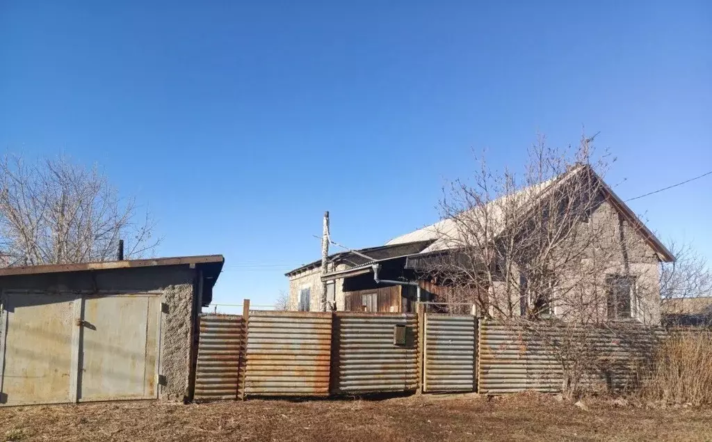Дом в Оренбургская область, Оренбург городской округ, пос. Каргала ул. ... - Фото 1