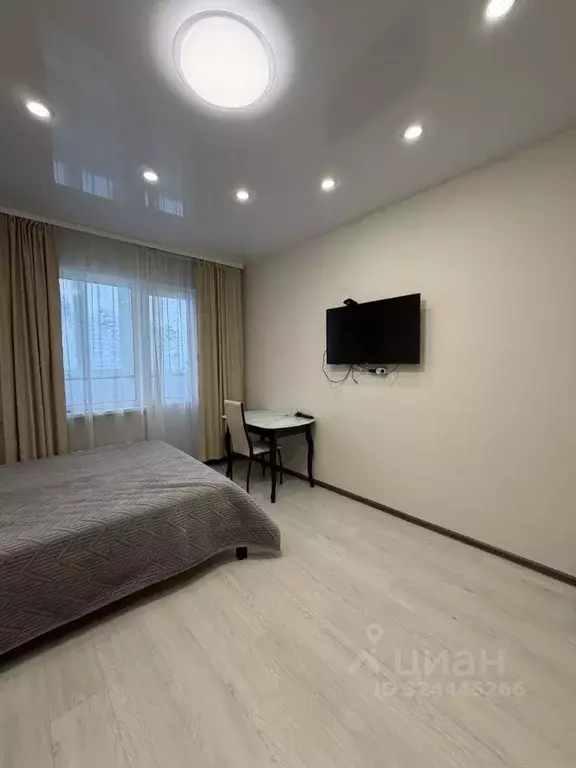 Студия Ханты-Мансийский АО, Сургут ул. Семена Билецкого, 1 (23.5 м) - Фото 2