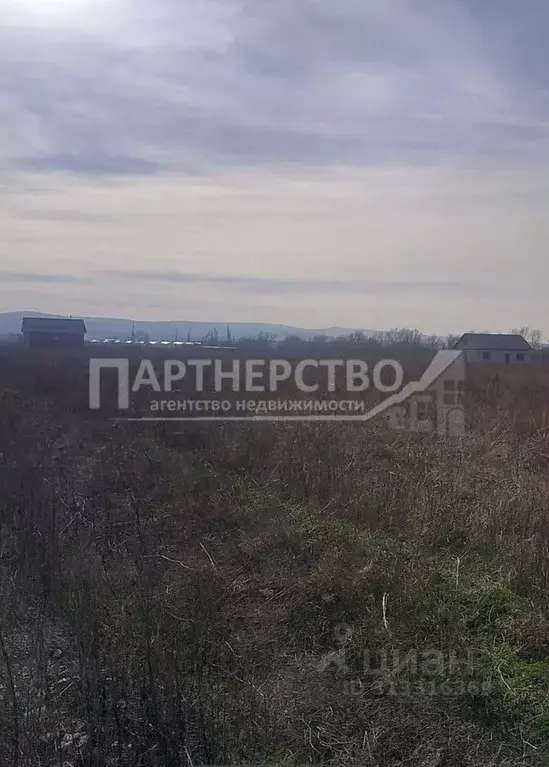 Участок в Краснодарский край, Северский район, Ильское городское ... - Фото 0
