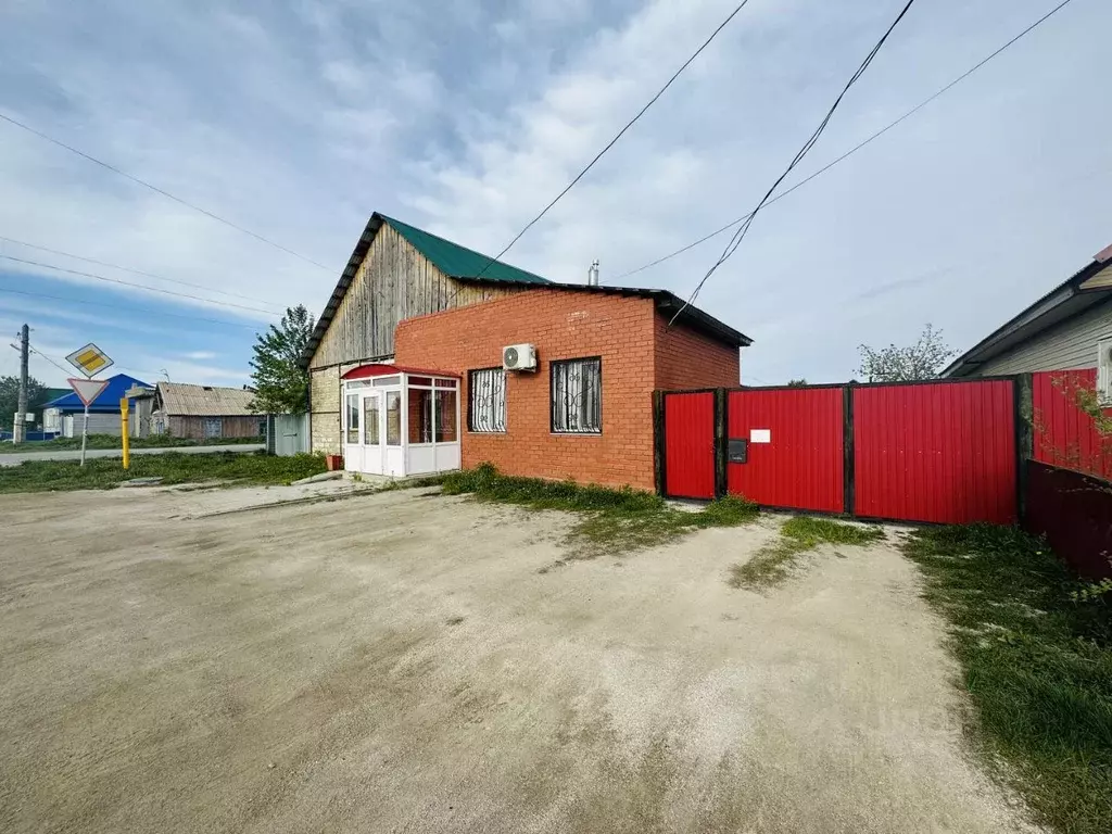 Дом в Челябинская область, с. Варна ул. Гагарина, 56 (120 м) - Фото 0