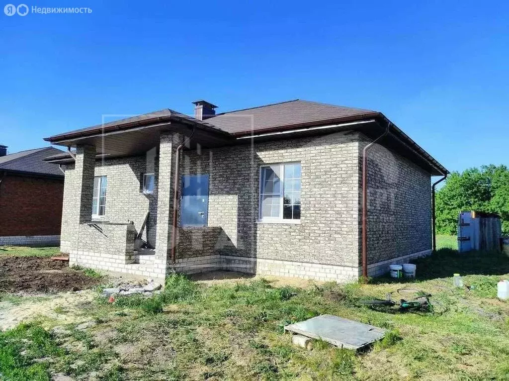 Дом в село Рождественская Хава, улица Мира, 27 (100 м) - Фото 1