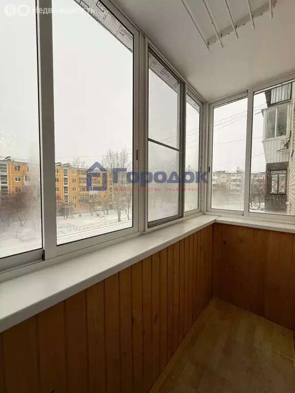 2-комнатная квартира: Каменск-Уральский, улица Кирова, 3 (44.8 м) - Фото 1