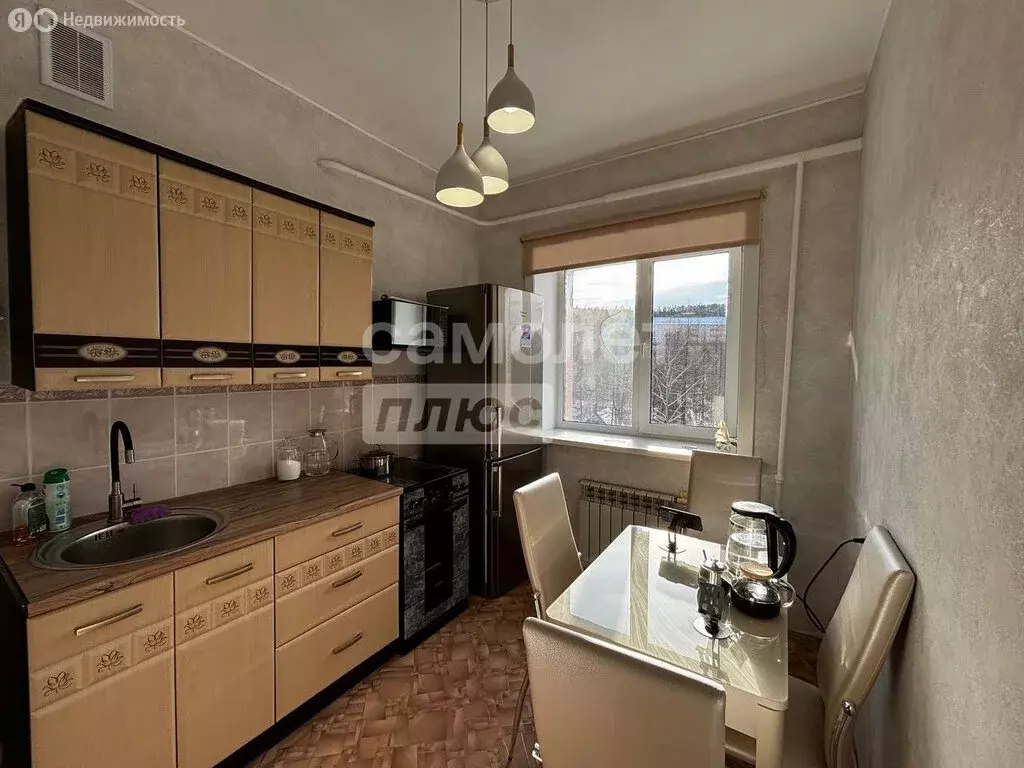 3-комнатная квартира: Тында, улица Дина Рида, 14 (70 м) - Фото 1