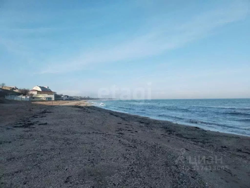 Участок в Крым, Ленинский район, Семисотское с/пос, с. Каменское ул. ... - Фото 0