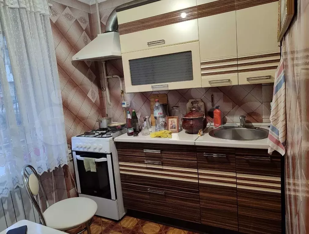 3-к. квартира, 56 м, 1/5 эт. - Фото 1