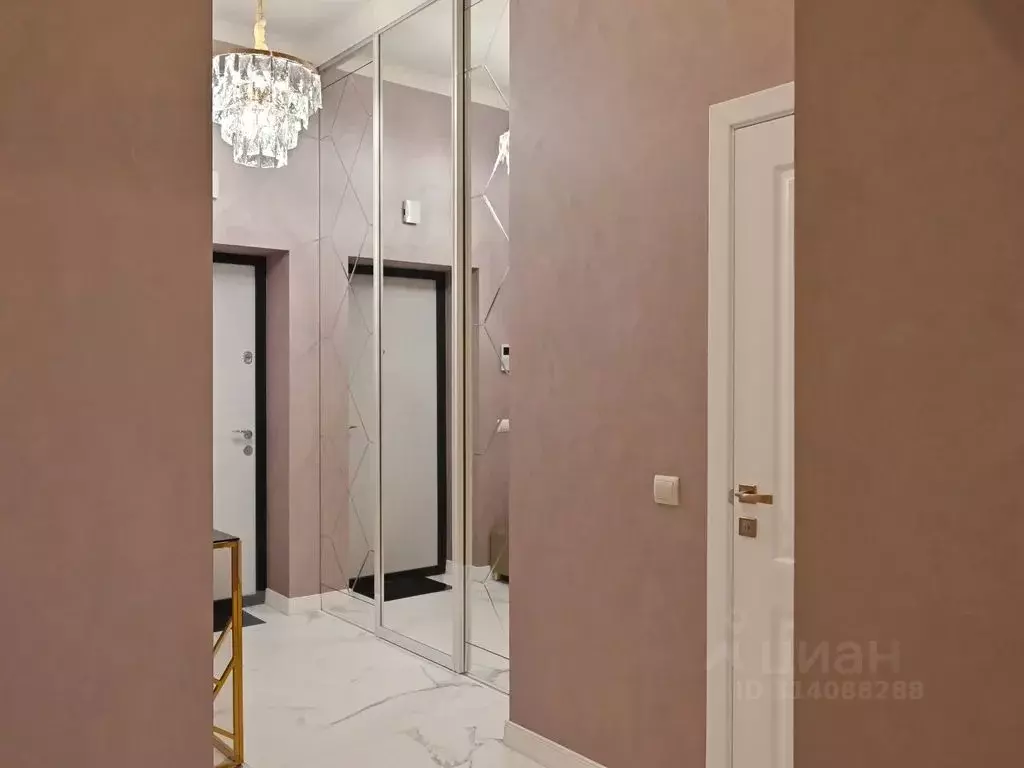 2-к кв. Калининградская область, Калининград ул. Марата, 1 (92.0 м) - Фото 1