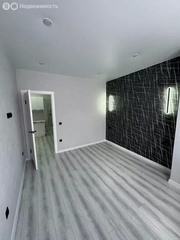 1-комнатная квартира: Краснодар, улица Лётчика Позднякова, 2 (40 м) - Фото 2