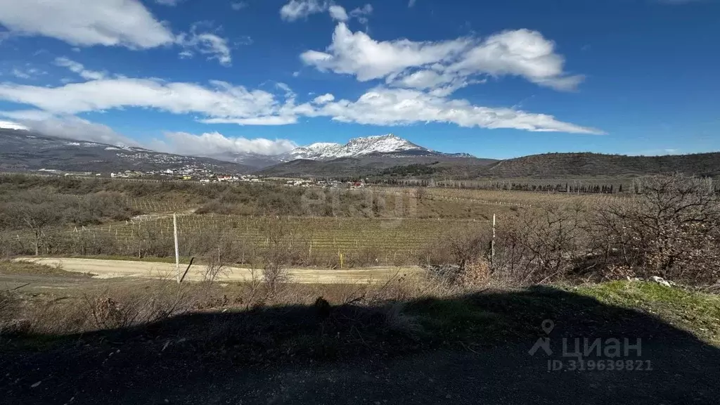 Участок в Крым, Алушта ул. Северная (4.0 сот.) - Фото 1