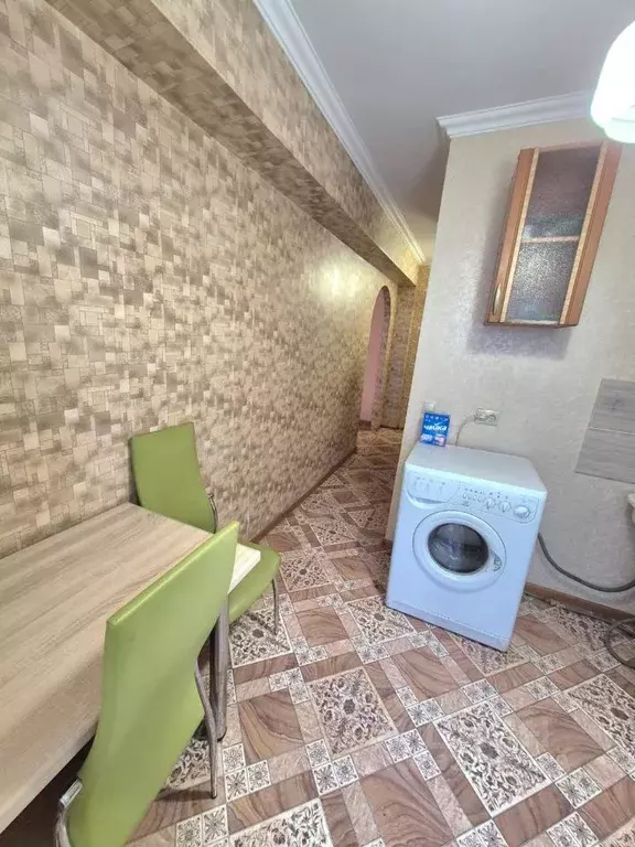 2-к кв. Тульская область, Узловая Магистральная ул., 43 (43.0 м) - Фото 2