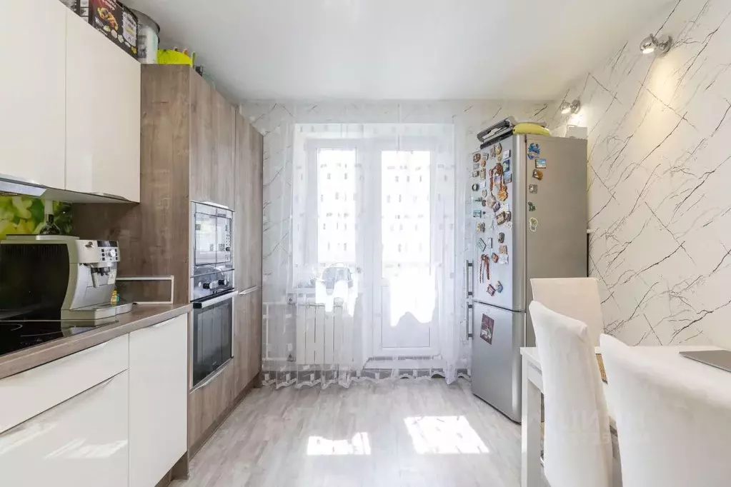 2-к кв. Тюменская область, Тюмень ул. Энергетиков, 53к3 (73.8 м) - Фото 1