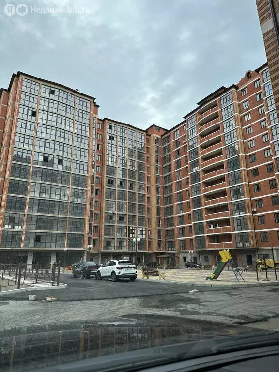 2-комнатная квартира: Махачкала, улица Хаджи Булача, 8Д (97 м) - Фото 1