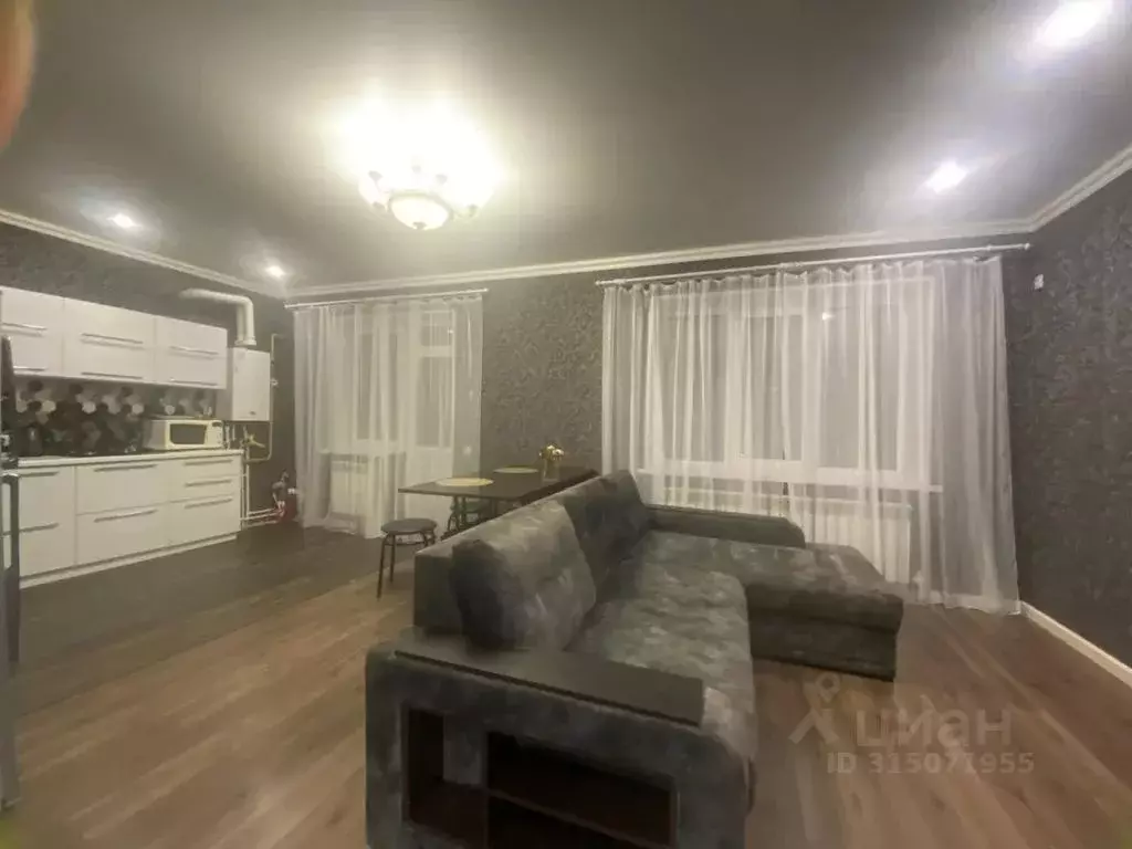 2-к кв. Оренбургская область, Бузулук 2-й мкр, 14Б (60.0 м) - Фото 1