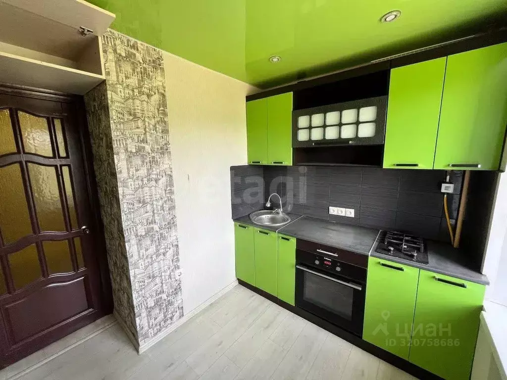 2-к кв. Вологодская область, Великий Устюг Железнодорожная ул., 1 ... - Фото 1