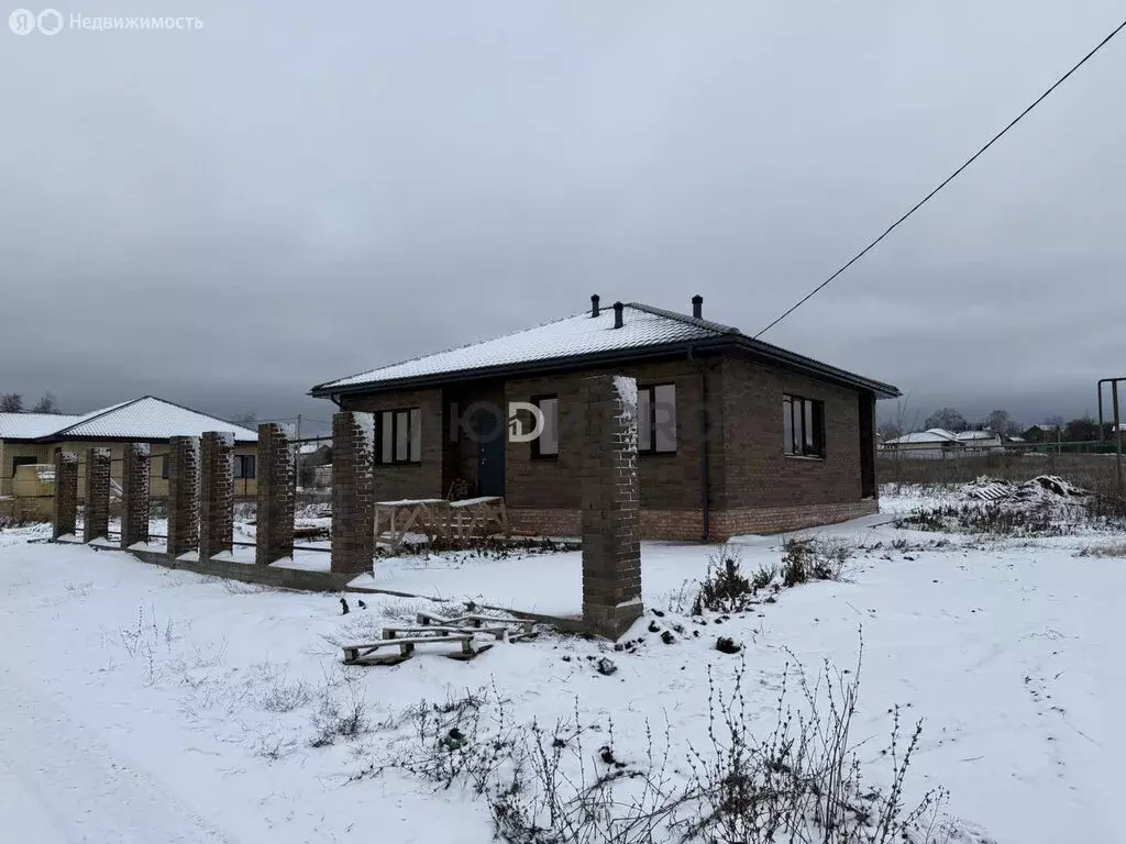 Дом в село Усть-Курдюм, Спортивная улица (90 м) - Фото 1