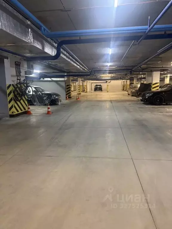 Гараж в Свердловская область, Екатеринбург ул. Хохрякова, 63 (13 м) - Фото 2