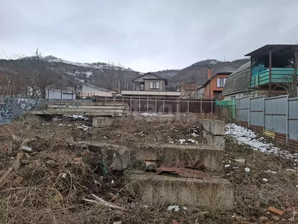 Участок в Ставропольский край, Кисловодск ул. Фоменко 1-я линия (4.0 ... - Фото 2