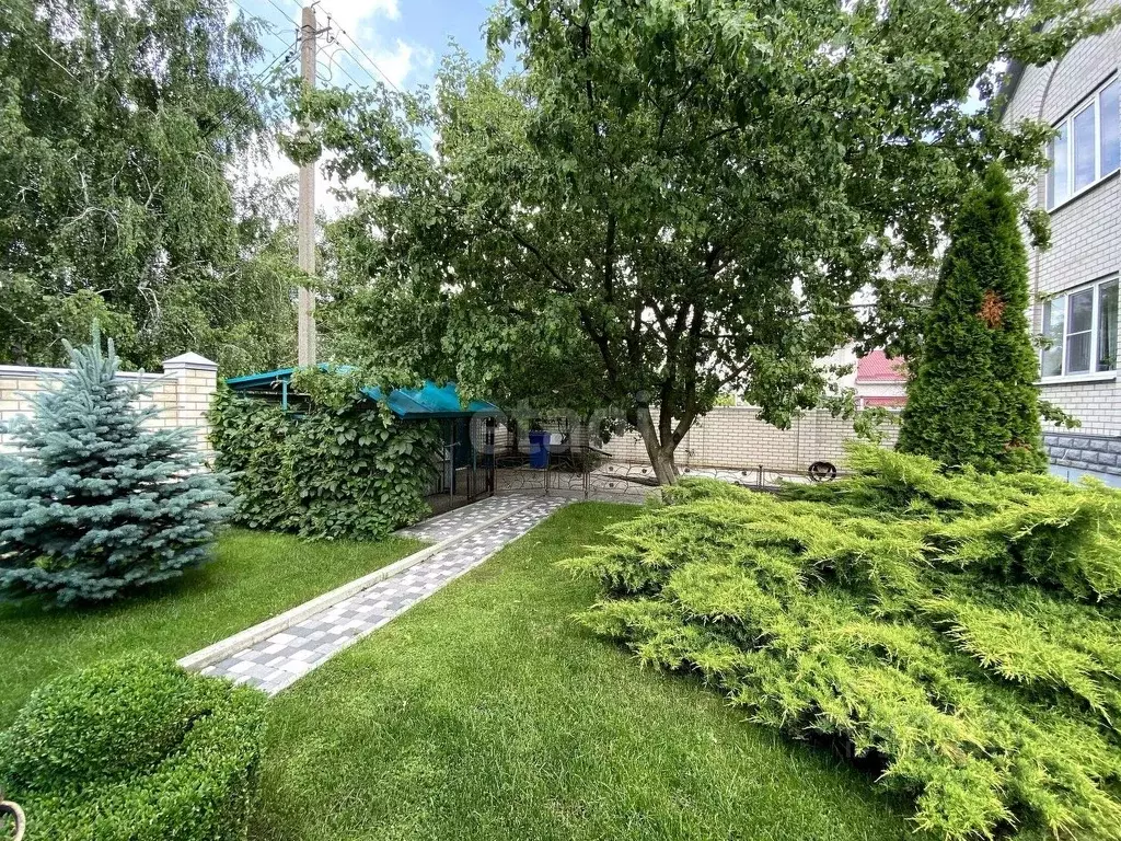 Дом в Ставропольский край, Ставрополь бул. Зеленая Роща, 60 (195 м) - Фото 0