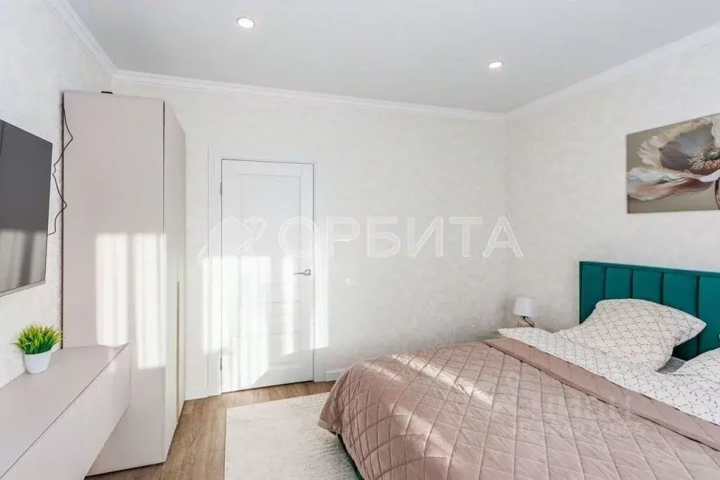 1-к кв. Тюменская область, Тюмень ул. Вьюжная, 10 (46.4 м) - Фото 2