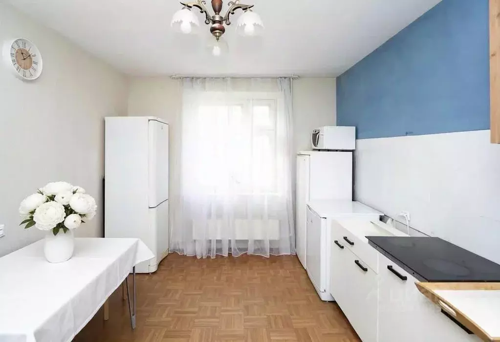 2-к кв. Тюменская область, Тюмень Широтная ул., 104к2 (66.0 м) - Фото 1